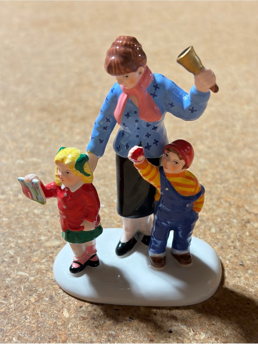 Department 56 Original Snow Village School's Out Ceramic Figurine #55129